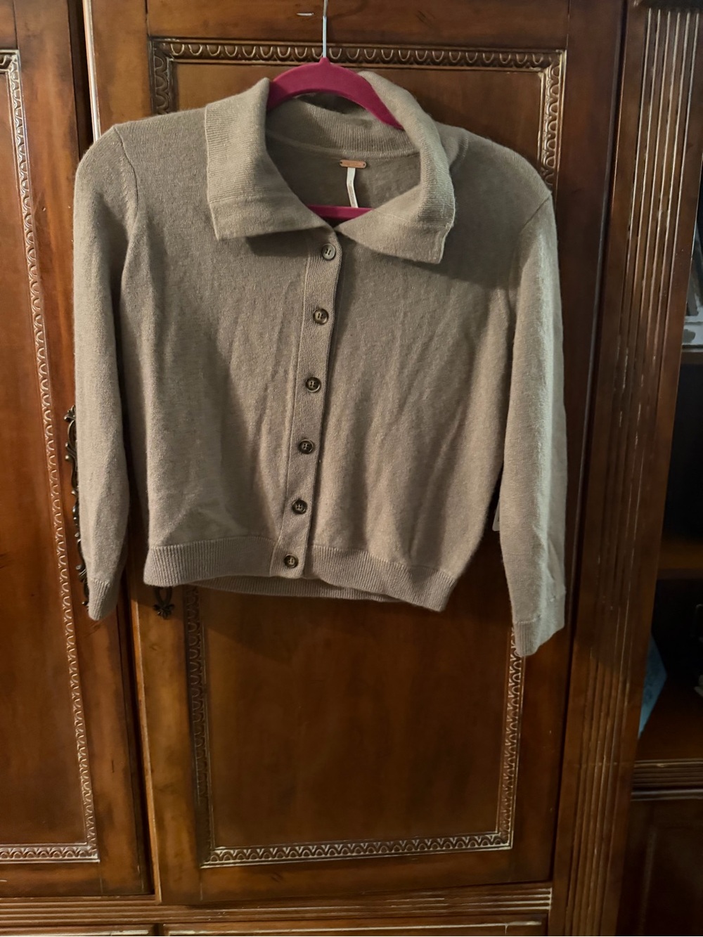 NWT free people cashmere Classic Collared Button-Front Women's Sweater - Taupe